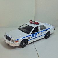 84183-GRL FORD Crown Victoria Police Interceptor "New York City Police Department" (NYPD) 2003 (из т/c "Куантико")