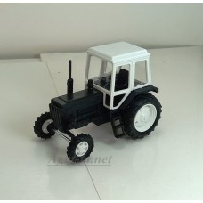 160007-МЛП Трактор МТЗ-82 пластик, черный белой кабиной