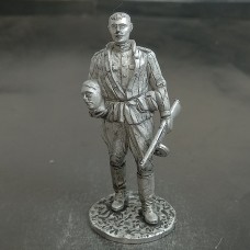 Боец с бюстом