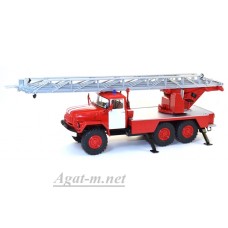 АЛ-30 (на шасси ЗИЛ-131) пожарная машина, красная с белыми полосами