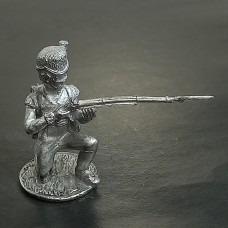 121-СШ Рядовой Гренадерова пешей гвардии, стреляющий с колена. Англия 1812 г.