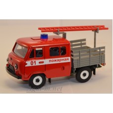 Масштабная модель УАЗ-39094 Фермер пожарный без тента с лестницей (пластик крашенный), таблетка