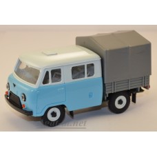 12014-УСР УАЗ-39094 Фермер с тентом (пластик крашенный) двухцветный, белый/голубой