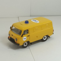10045-2-УСР УАЗ-3741 фургон (металл) ГАИ желтый, таблетка