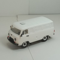 11005-1-УСР УАЗ-3741 фургон (пластик), белый