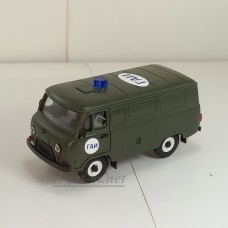11053-УСР УАЗ-3741 фургон ГАИ (пластик) таблетка, зеленый 