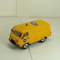 12048-6-УСР УАЗ-3741 фургон ГАИ (пластик крашенный), желтый