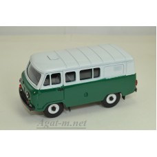 12074-1-УСР УАЗ-39099 комби двухцветный (пластик крашенный) белый/темно-зеленый