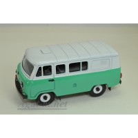 12074-3-УСР УАЗ-39099 комби двухцветный (пластик крашенный) белый/светло-зеленый
