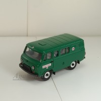 12077-3-УСР УАЗ-39099 Комби (пластик крашенный) медслужба, светло-зеленый