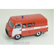 12079-УСР УАЗ-39099 Комби пожарный (пластик крашенный),  двухцветный красный/белый