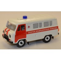 10004-1-УСР УАЗ-3962 автобус скорая медицинская помощь, белый/красный, таблетка